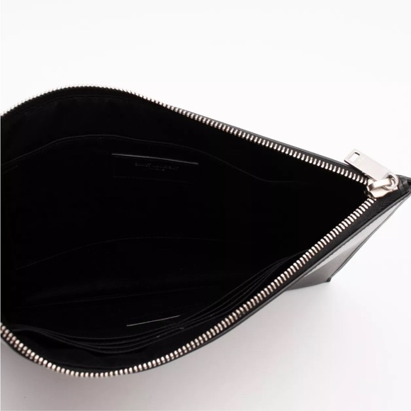 New YSL Clutch - Picture 6 of 14